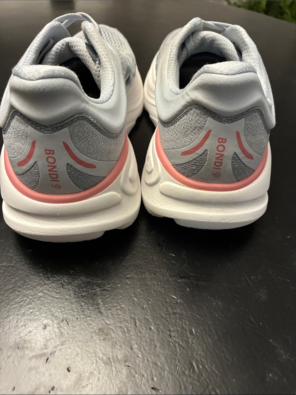 Hoka Bondi 9 Run/Walk Shoe in Gray & White with Pink Trim, Practically New 10B - Picture 3 of 4